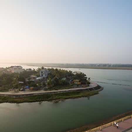 Royal Riverside Hoi An Hotel & Spa Екстер'єр фото