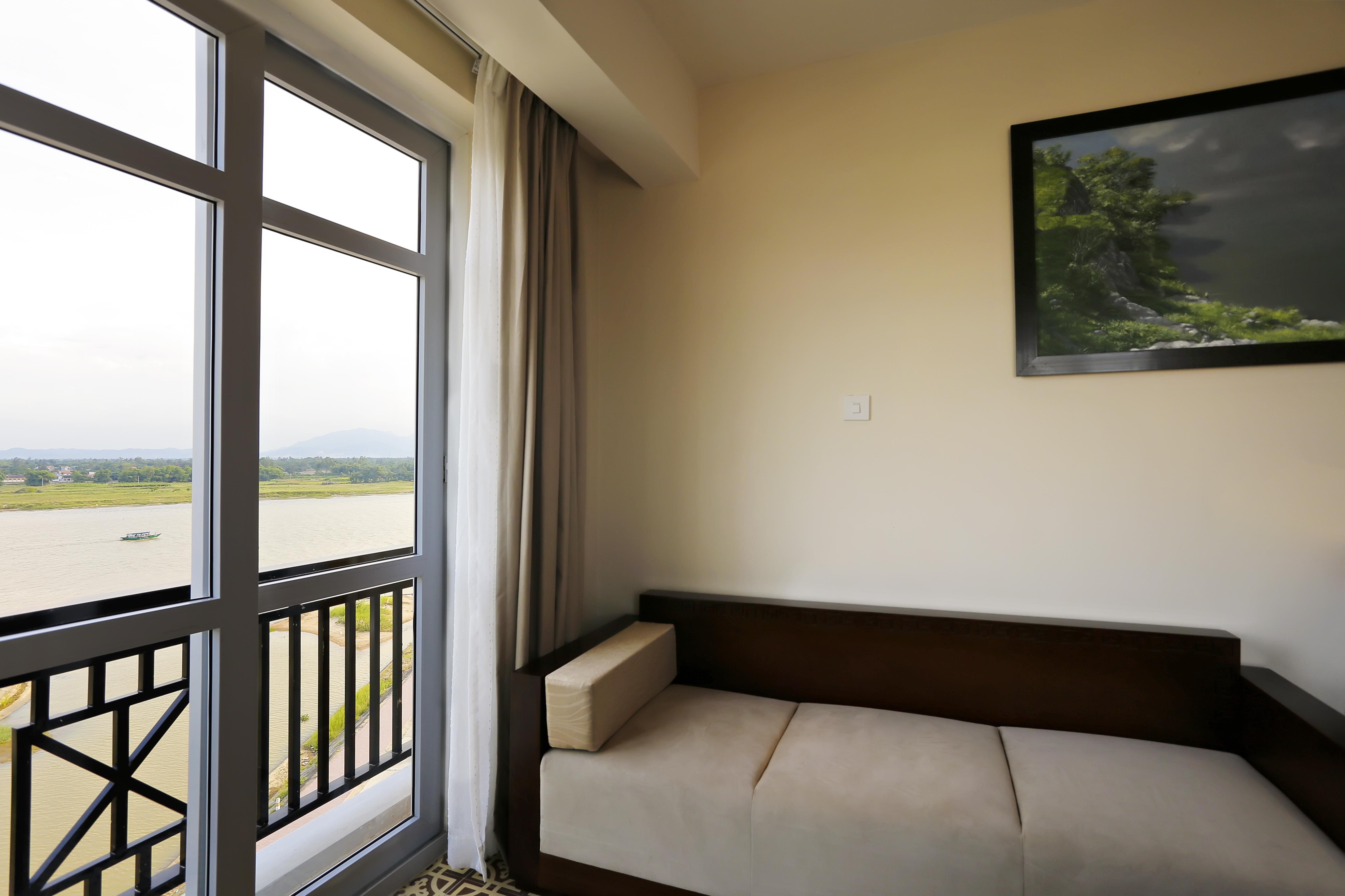Royal Riverside Hoi An Hotel & Spa Екстер'єр фото