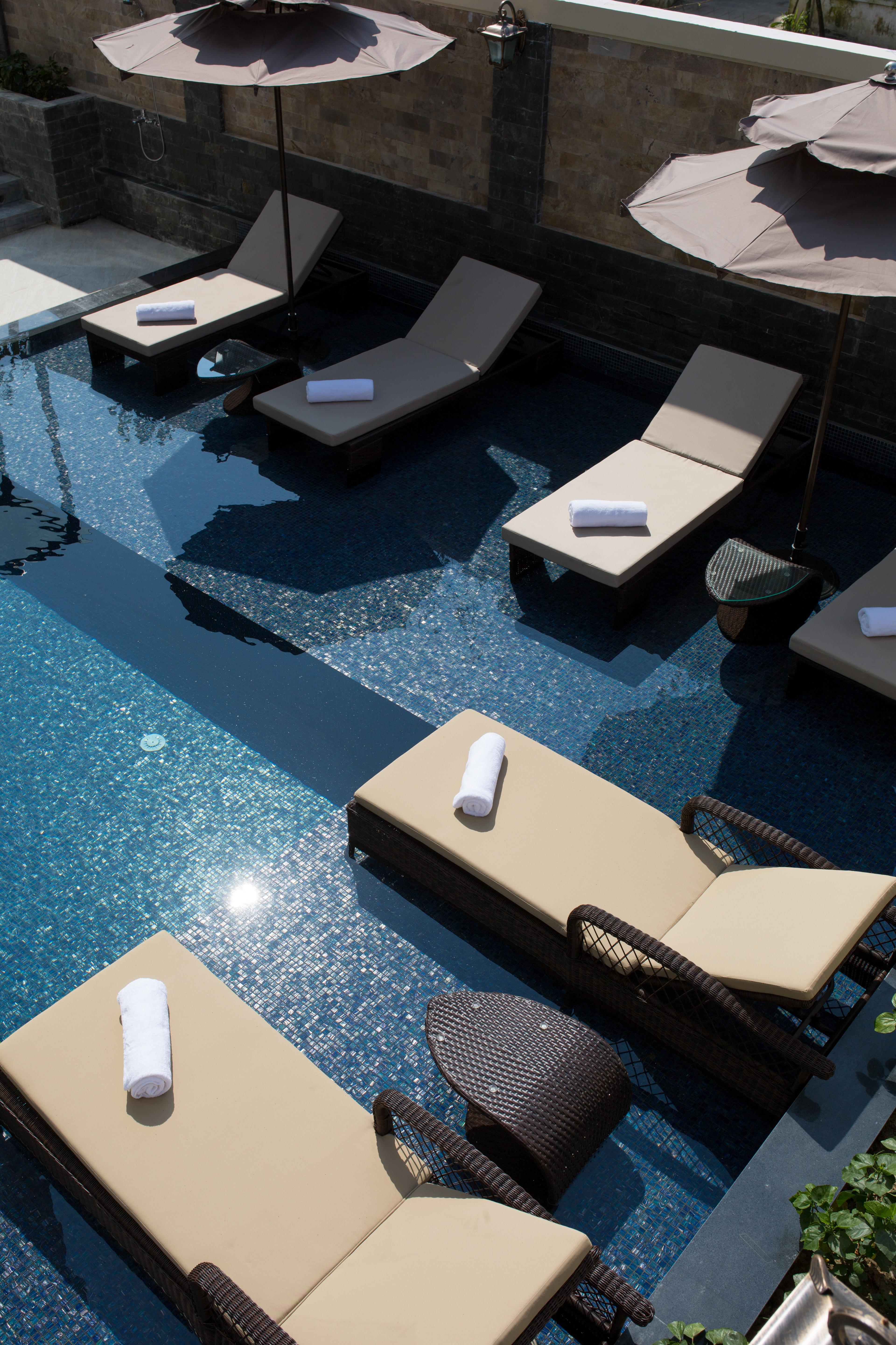 Royal Riverside Hoi An Hotel & Spa Екстер'єр фото