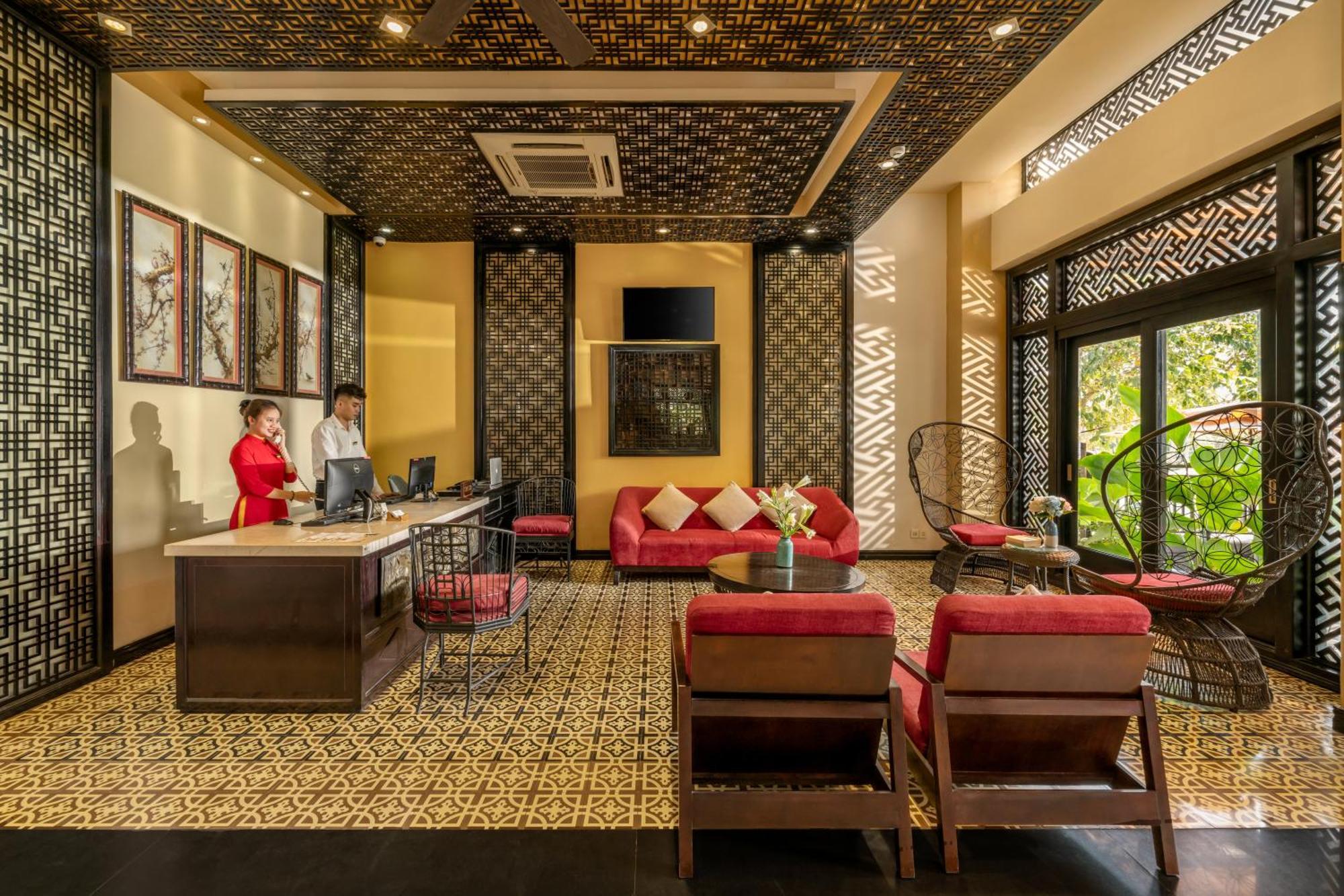 Royal Riverside Hoi An Hotel & Spa Екстер'єр фото