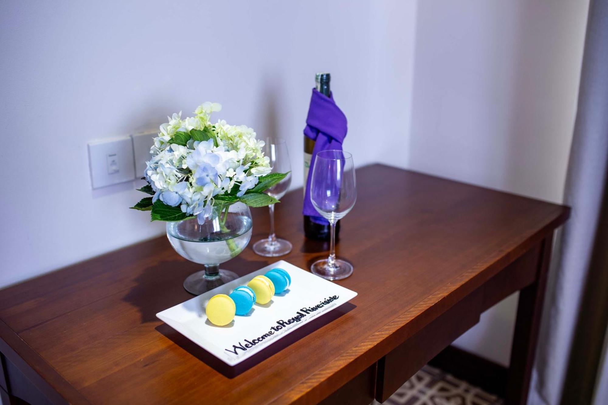 Royal Riverside Hoi An Hotel & Spa Екстер'єр фото