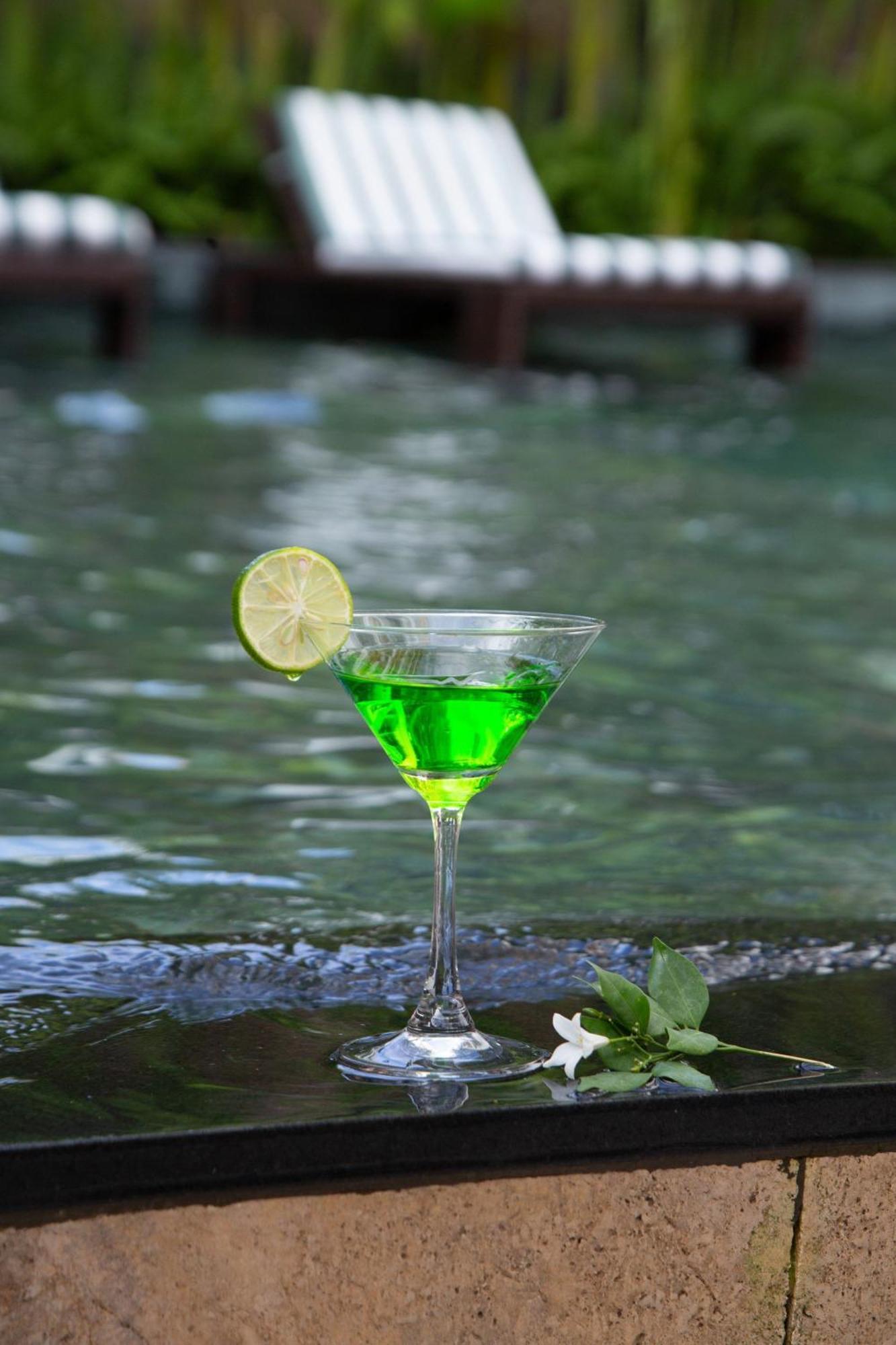 Royal Riverside Hoi An Hotel & Spa Екстер'єр фото